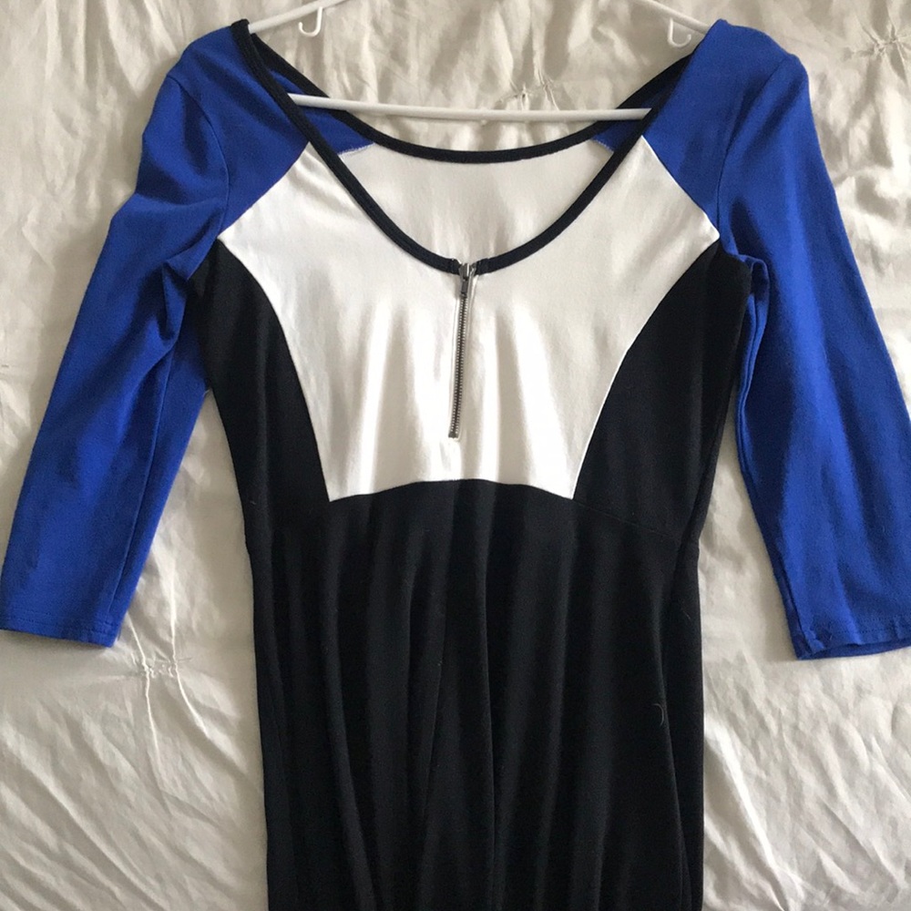 Express Dress - Picture 2 of 3